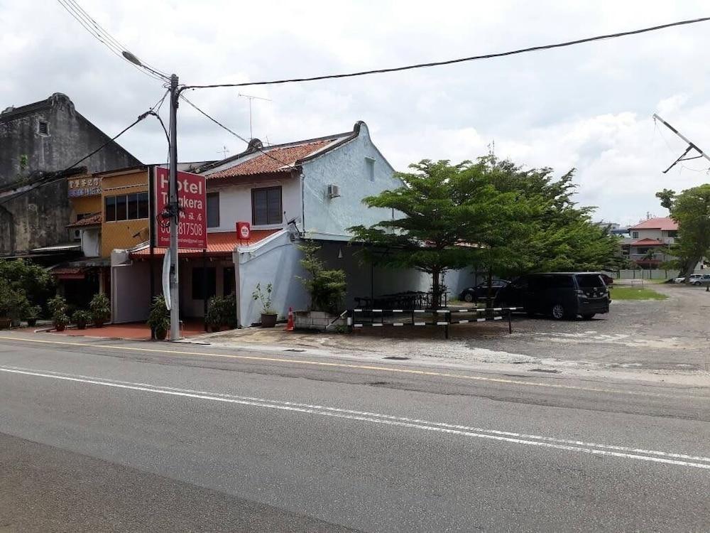 Tengkera Hotel