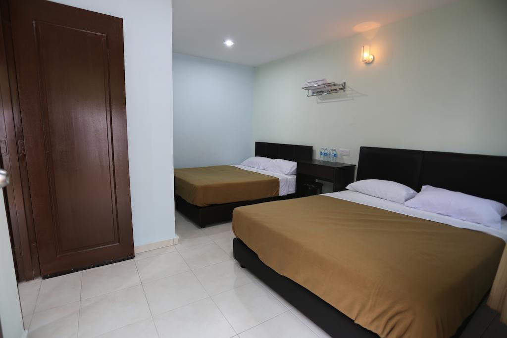 Tengkera Hotel